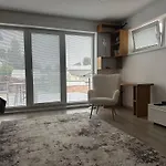 شقة Apartsy 5 سفيتافي